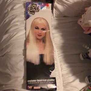 Blonde wig